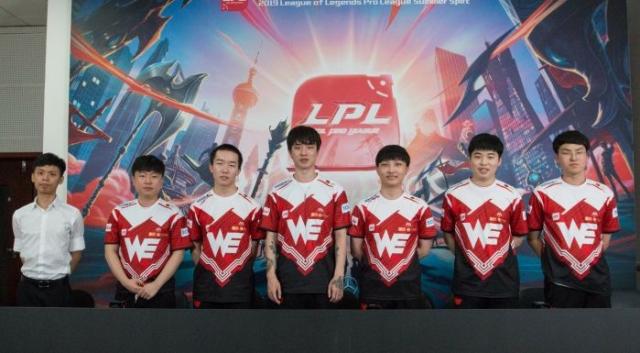 中的表现堪 中的表现堪